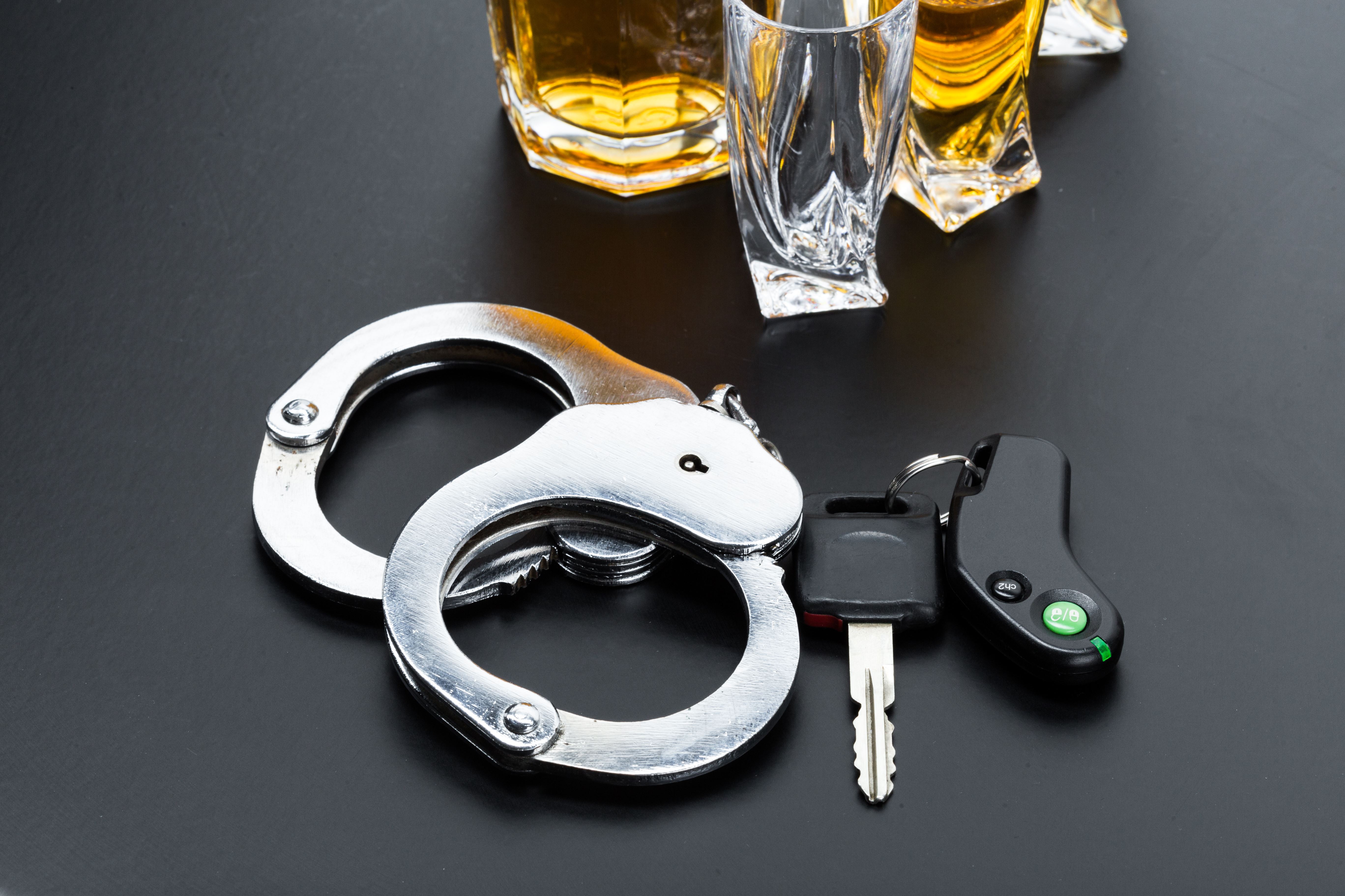 Handcuffs, car keys and alcohol - DUI Defense in Washington